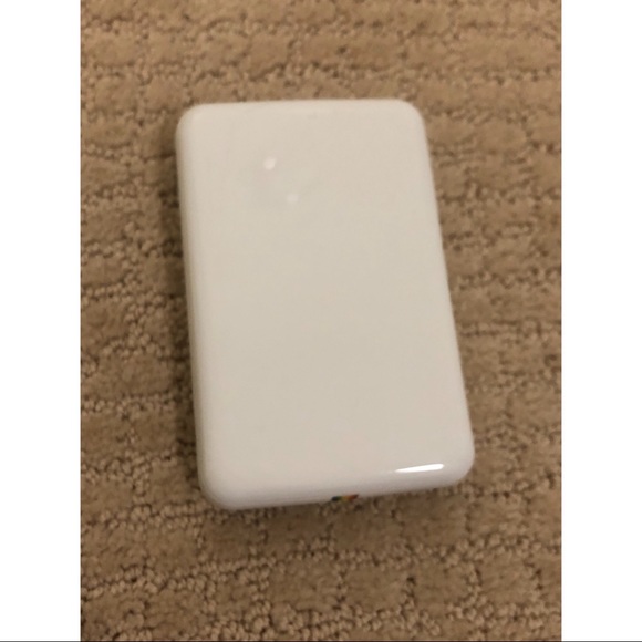 Zink Polaroid ZIP Wireless Mobile Mini Printer - Picture 2 of 3